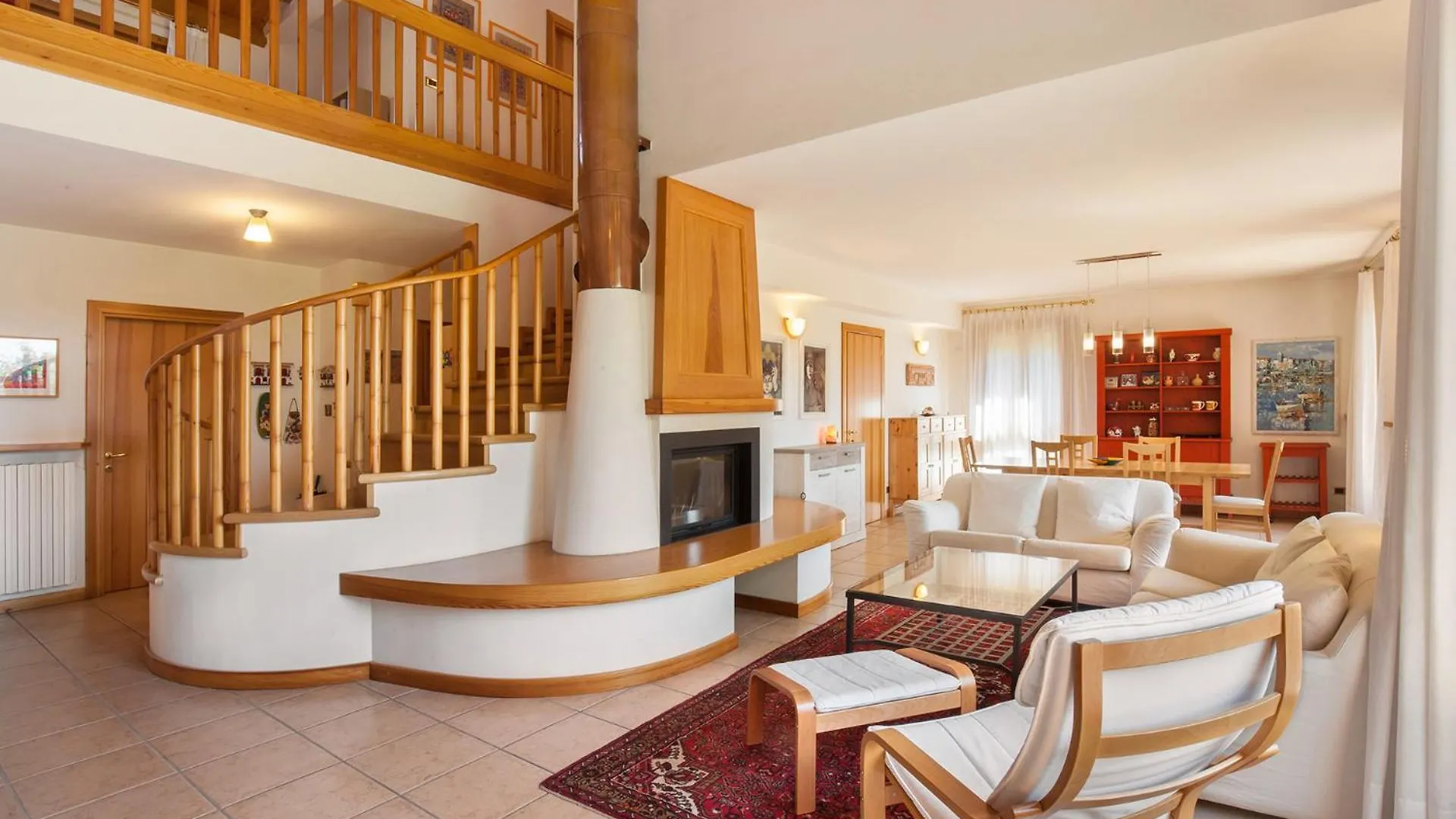 Casa Flora-Grande Appartamento A Garda Italie