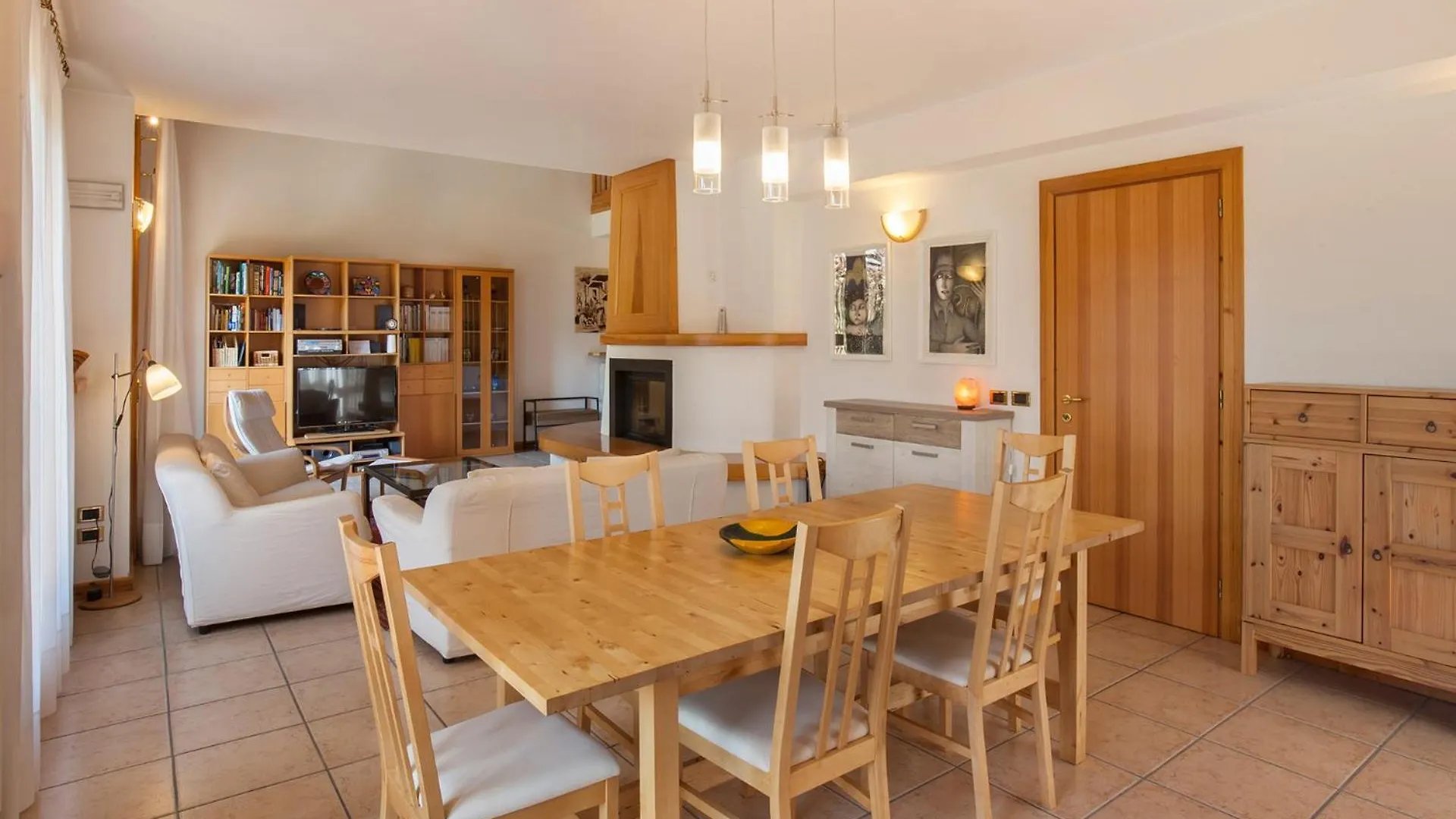 Casa Flora-Grande Appartamento A Garda